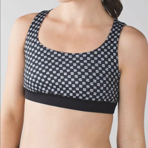 lululemon athletica Tops - LULULEMON Printed Workout Bra Size 6